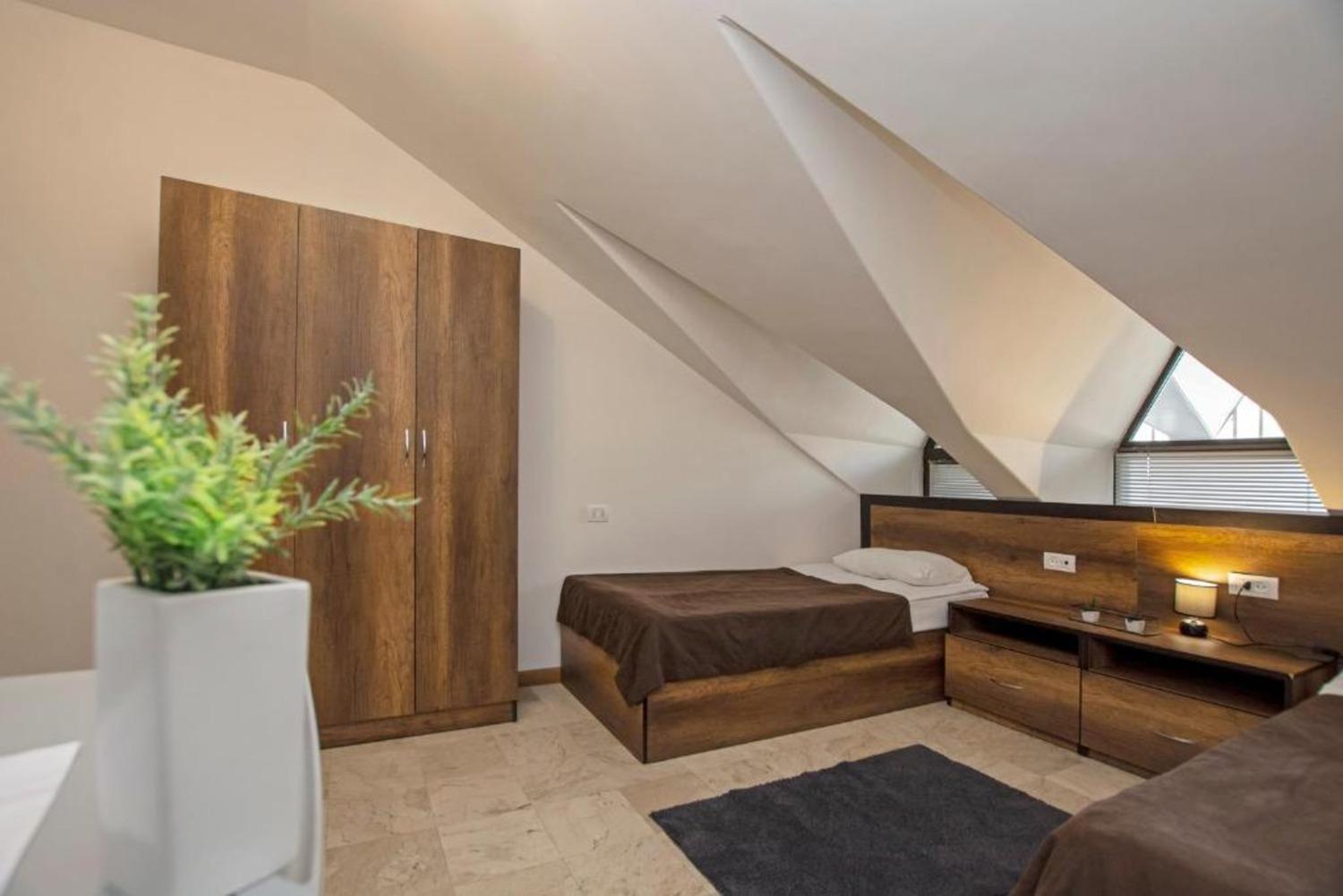 Hotel Season Erévan Extérieur photo