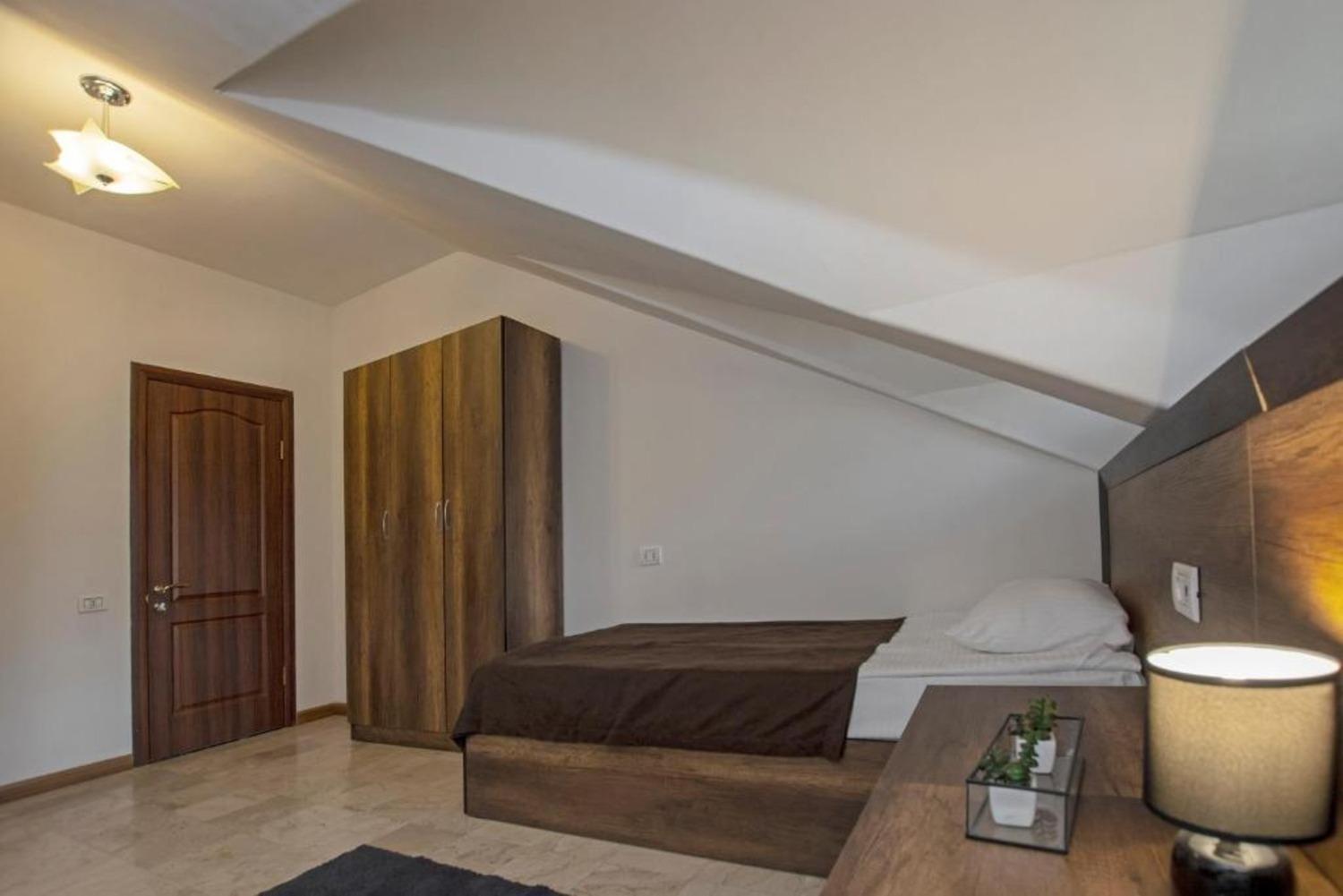 Hotel Season Erévan Extérieur photo
