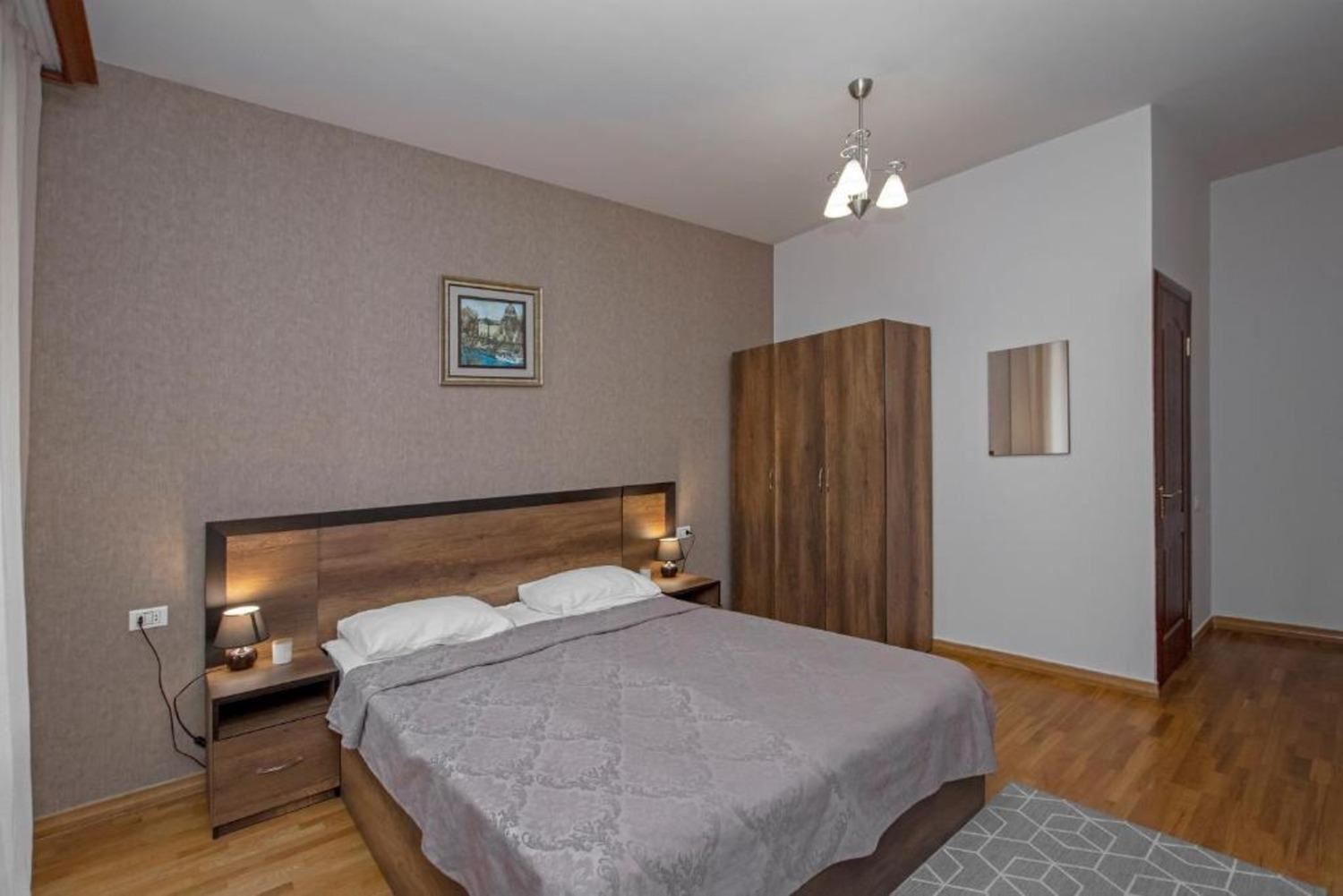 Hotel Season Erévan Extérieur photo