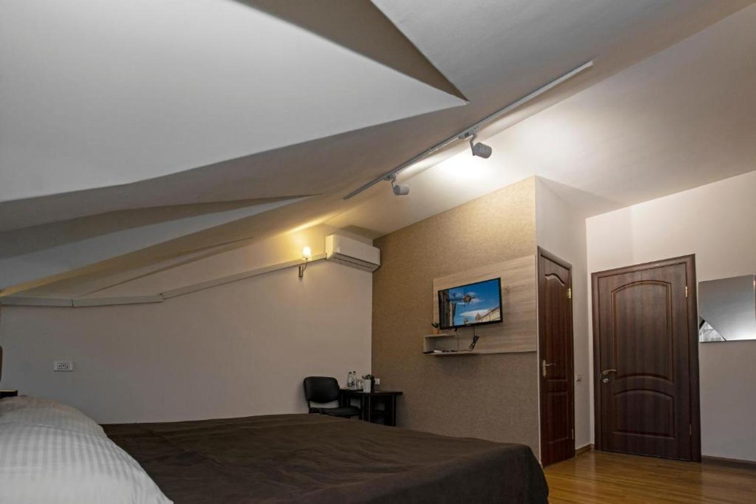 Hotel Season Erévan Extérieur photo